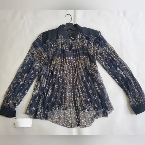 NWT$1015 SACAI Bandana Print Logo Pleated Pullover Top Blouse Sz JP 3 (US Large) - Picture 7 of 15